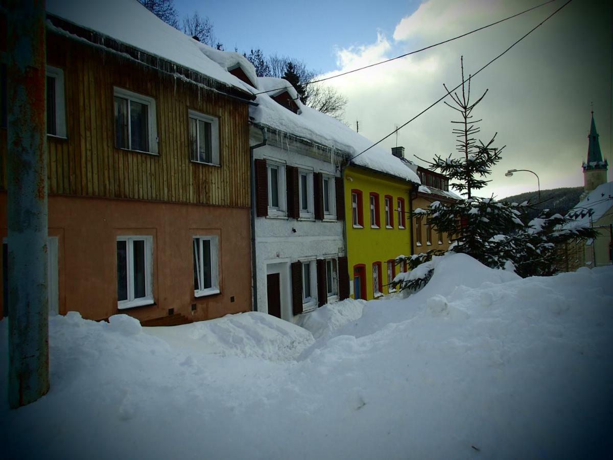 Apartman Pod Bozim Darem Яхимів Екстер'єр фото